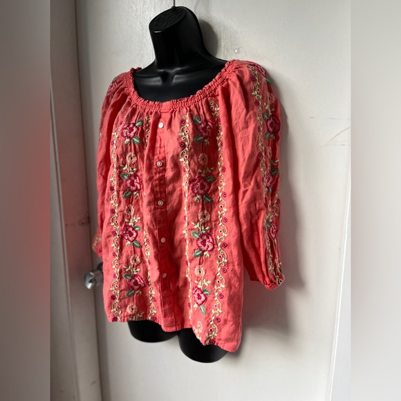 Charter Club Top floral embroidered linen blouse Size Small - Picture 2 of 12